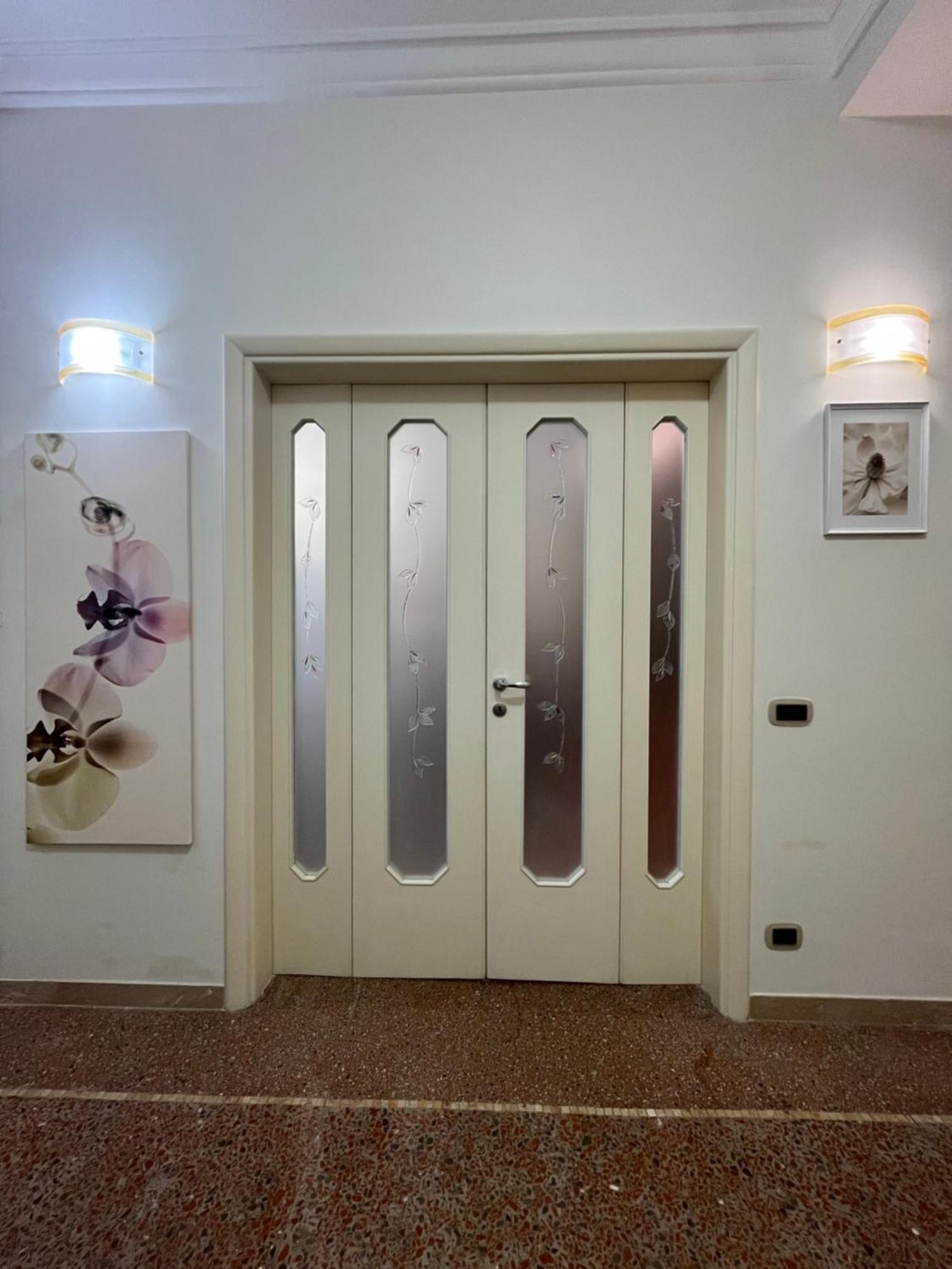 Casa Anna - Re Di Appartamento Roma