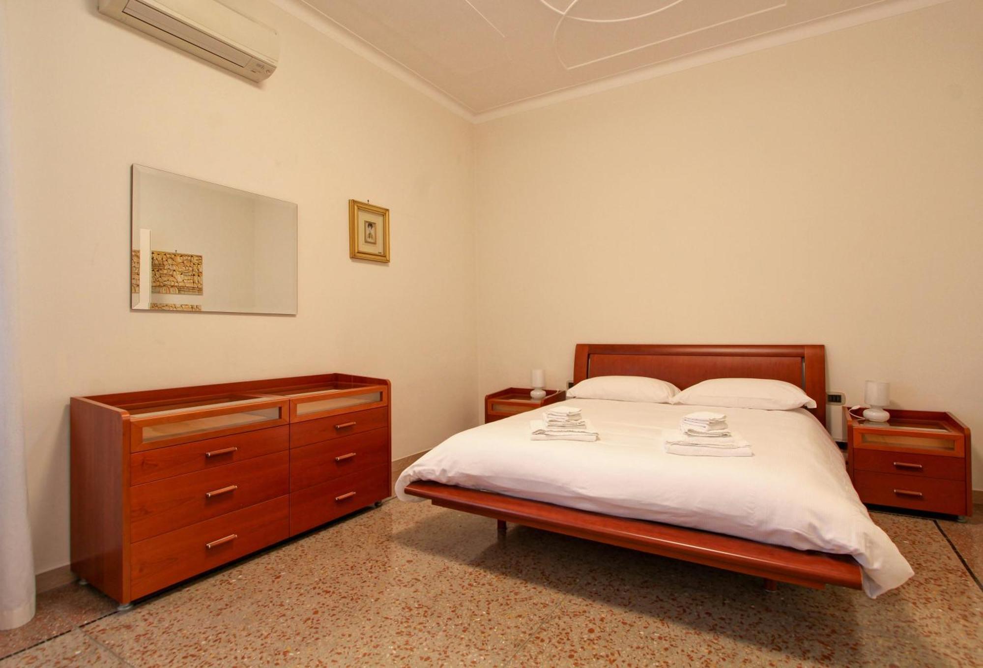 Casa Anna - Re Di Appartamento Roma